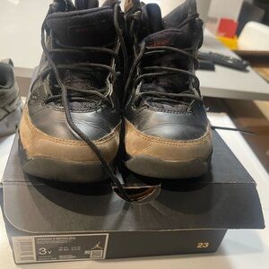 Jordan 9 Retro Black and Tan Sneakers